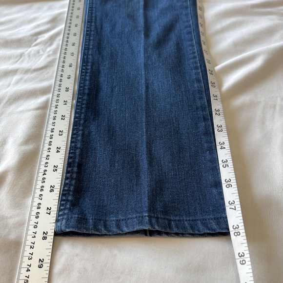 Jones New York Women's Lexington Straight Missy Jeans Medium‎ Wash 12 Short - Picture 14 of 16